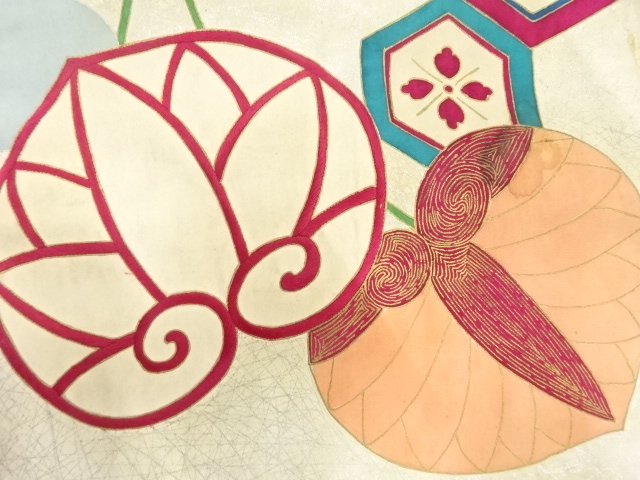 アンティーク　葵に花亀甲模様刺繍名古屋帯